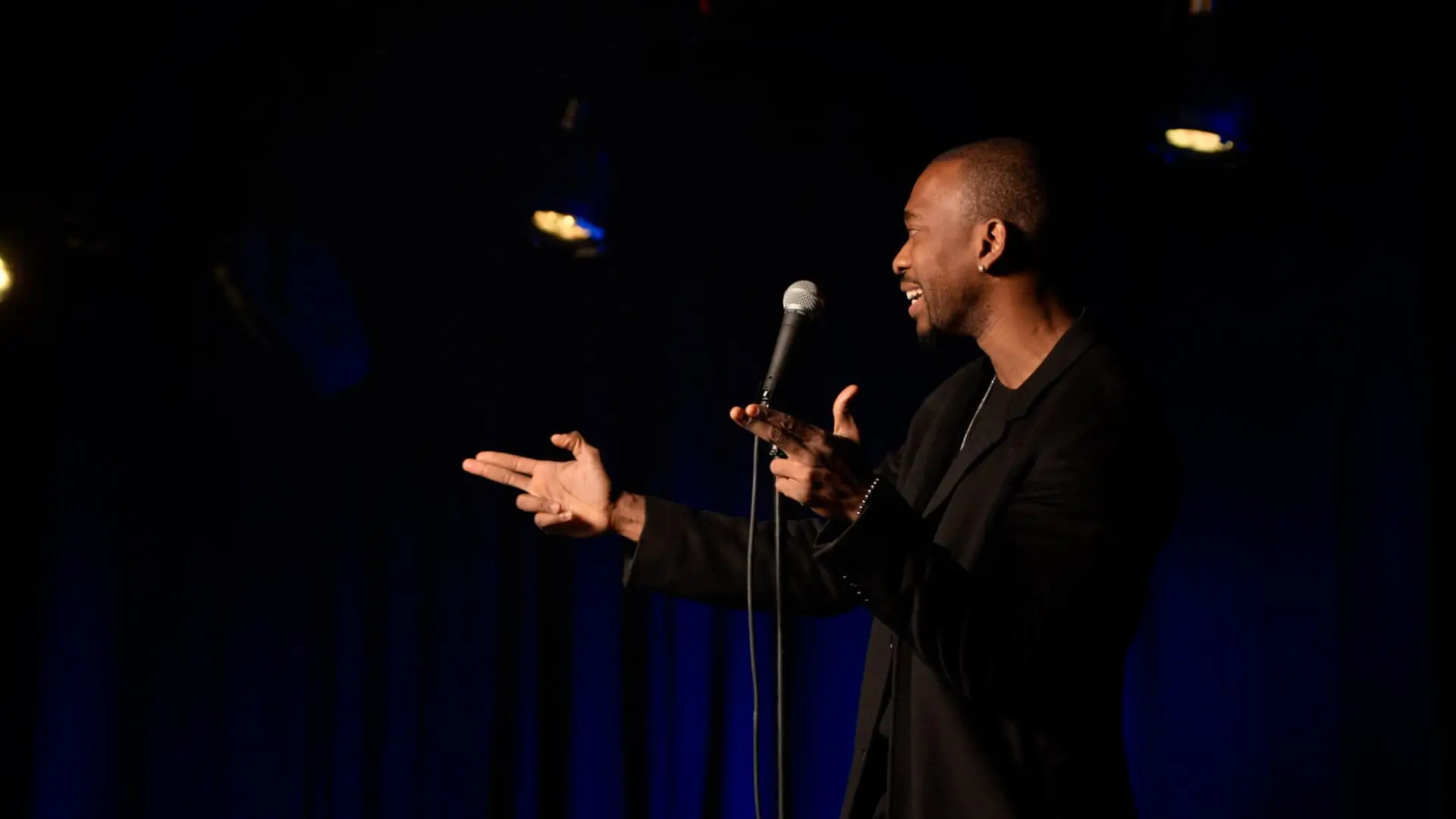 Comedian Jay Pharoah on stage